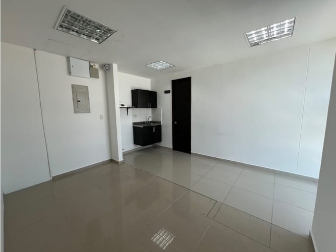 Oficina en arriendo en La Concepcion, Barranquilla, 215 m² · foto 7 de 9
