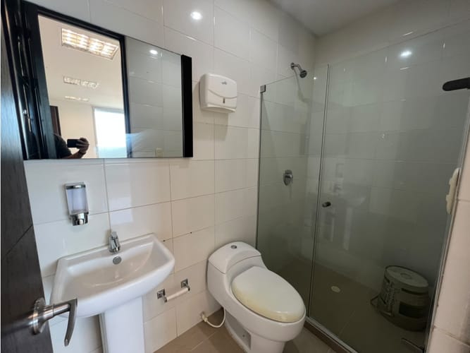 Oficina en arriendo en La Concepcion, Barranquilla, 215 m² · foto 8 de 9