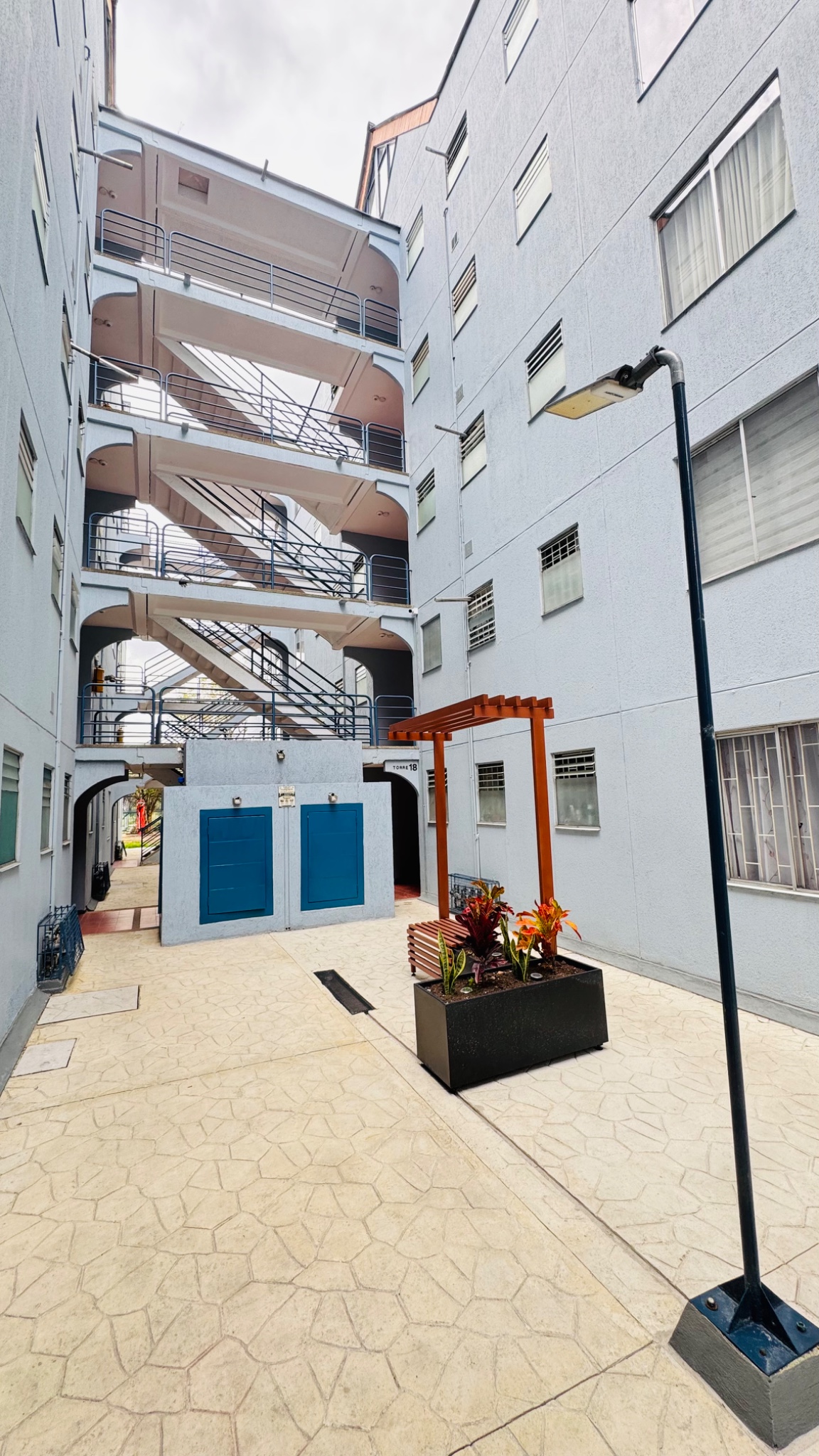 Apartamento en venta en Castilla, Bogotá · foto 18 de 21