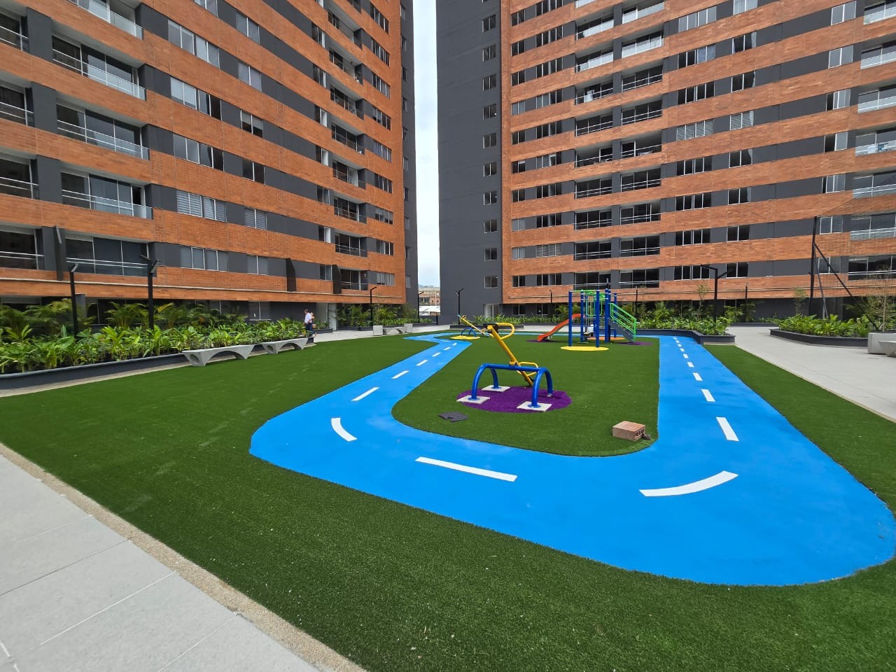 Apartamento en arriendo en Zona Industrial No. 1, Itagüí · foto 23 de 24