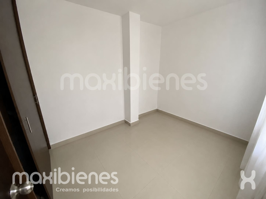 Apartamento en venta en La Milagrosa, Medellín · foto 3 de 8