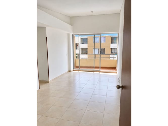 Apartamento de 3 alcobas en venta en Jordan, Ibagué, 76 m² · foto 3 de 13