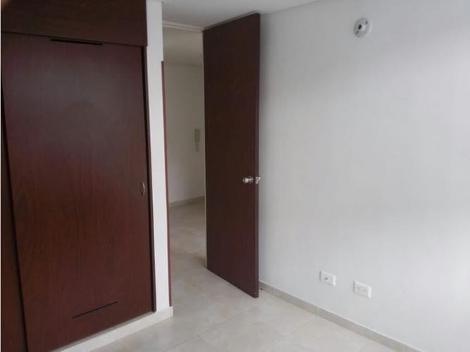 Apartamento de 3 alcobas en venta en Jordan, Ibagué, 76 m² · foto 8 de 13