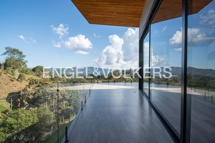 Casa de 4 alcobas en venta en Los Salados, El Retiro, 413 m² · foto 9 de 14
