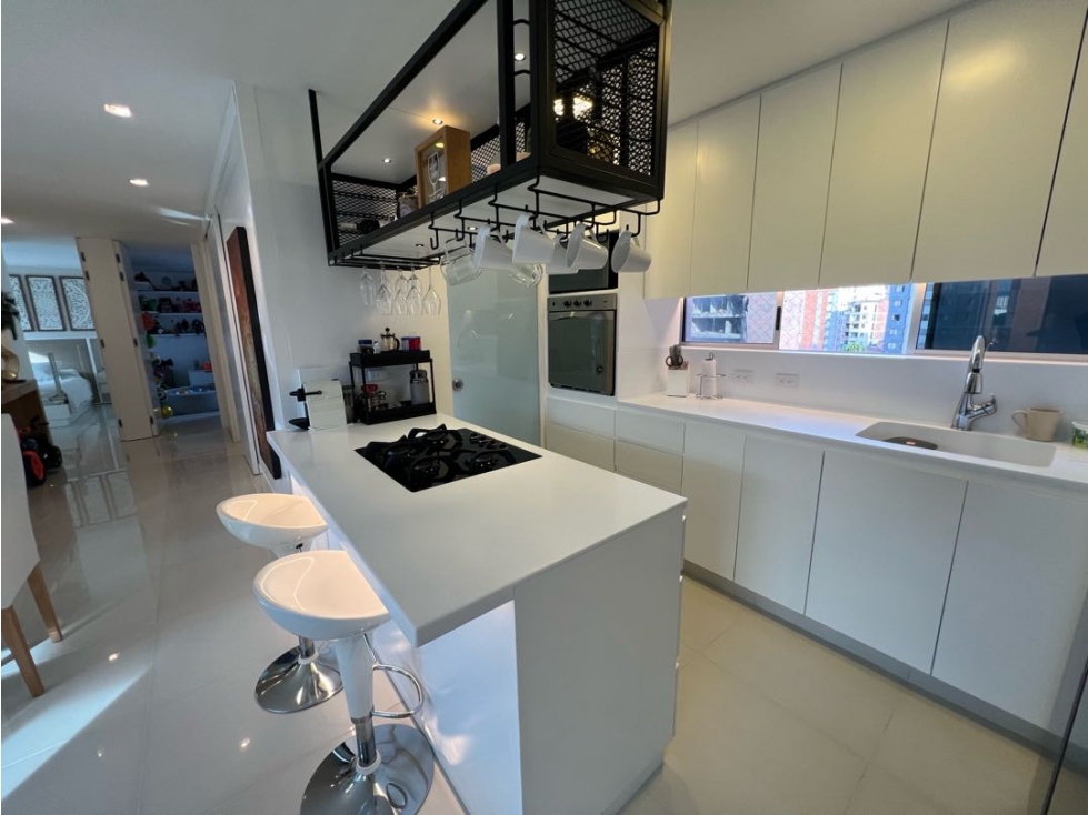 Apartamento en venta en Laureles, Medellín · foto 2 de 12