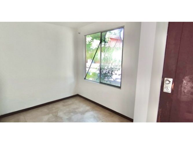 Casa de 3 alcobas en venta en El Castillo, Jamundí, 140 m² · foto 3 de 19