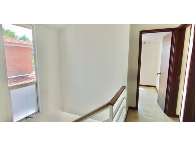 Casa de 3 alcobas en venta en El Castillo, Jamundí, 140 m² · foto 10 de 19