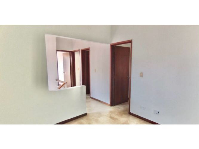 Casa de 3 alcobas en venta en El Castillo, Jamundí, 140 m² · foto 11 de 19