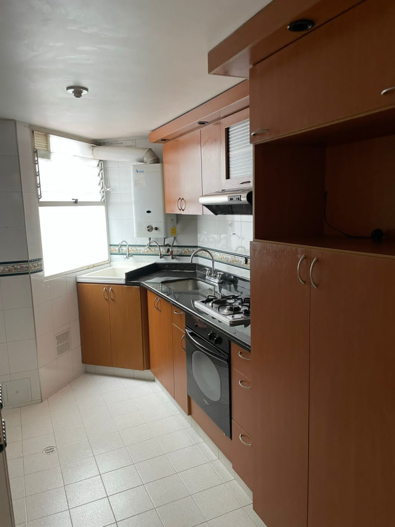 Apartamento en venta en Alhambra, Bogotá · foto 4 de 18