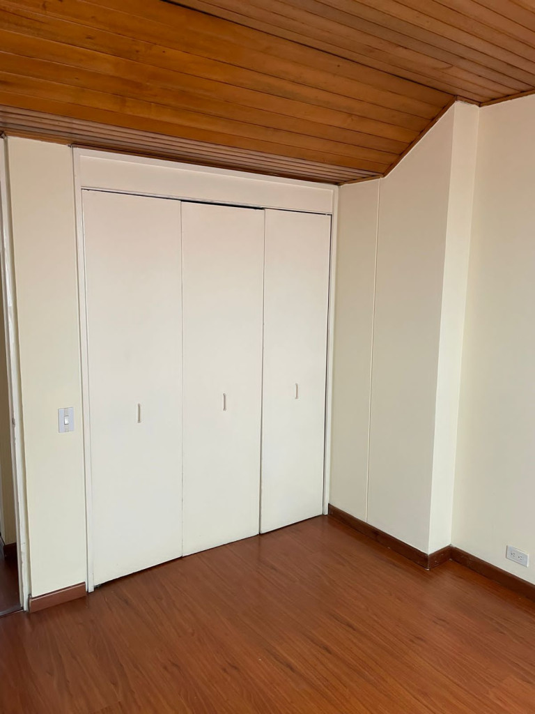 Apartamento en venta en Alhambra, Bogotá · foto 8 de 18