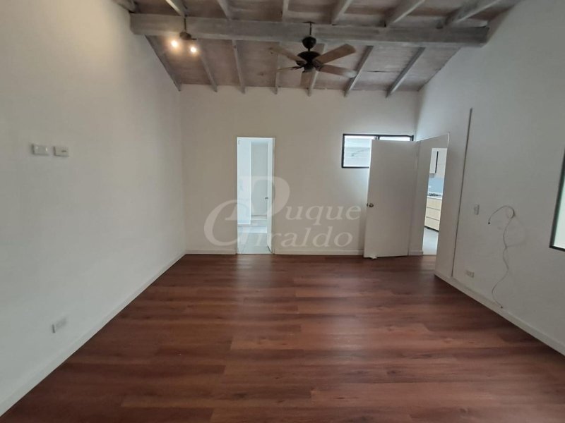 Casa en arriendo en Manila, Medellín · foto 3 de 22
