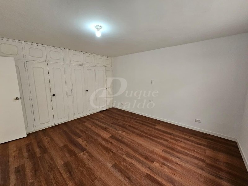 Casa en arriendo en Manila, Medellín · foto 5 de 22