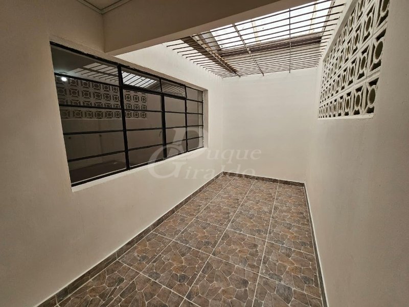 Casa en arriendo en Manila, Medellín · foto 10 de 22