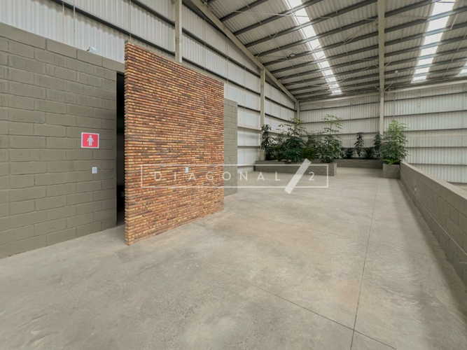 Bodega en arriendo en Siberia, Cota, 2850 m² · foto 2 de 7