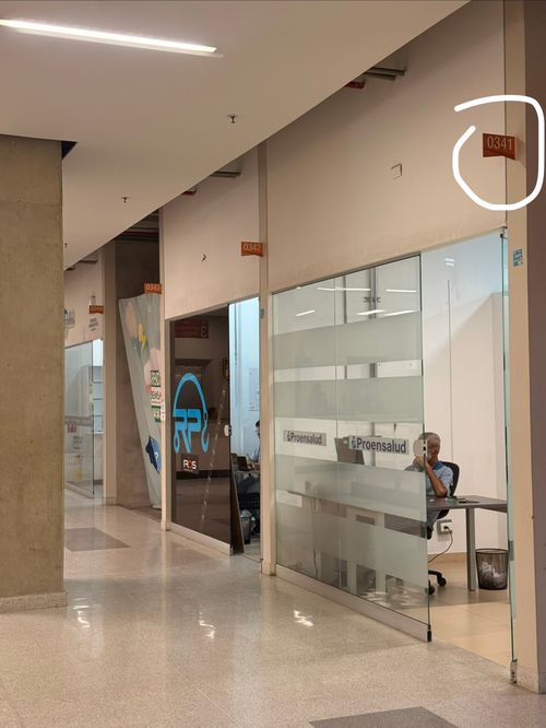 Local en venta en Boston, Medellín, 27 m² · foto 5 de 9