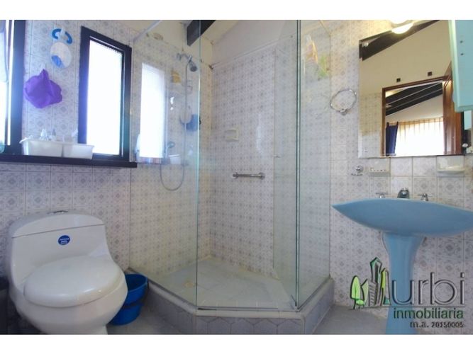 Casa de 6 alcobas en venta en Cerros De Suba, Bogotá, 376 m² · foto 9 de 20