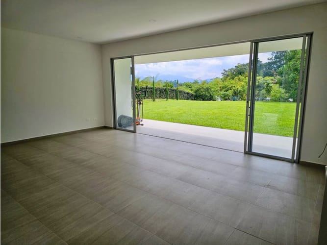 Casa de 4 alcobas en venta en San Esteban, Pereira, 240 m² · foto 4 de 24