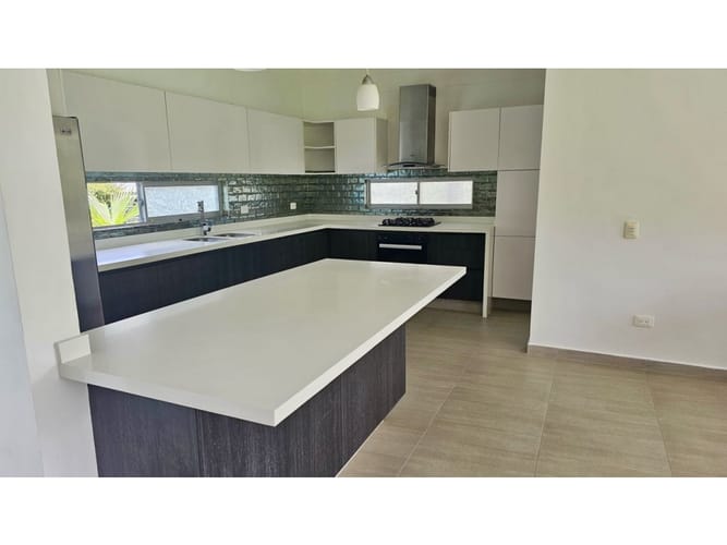 Casa de 4 alcobas en venta en San Esteban, Pereira, 240 m² · foto 9 de 24