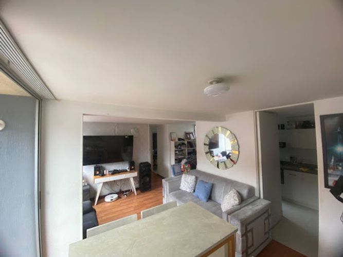 Apartamento de 3 alcobas en arriendo en Santa Teresa, Bogotá, 72 m² · foto 4 de 17