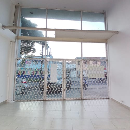 Local en arriendo en El Cedro, Cali, 200 m² · foto 8 de 24