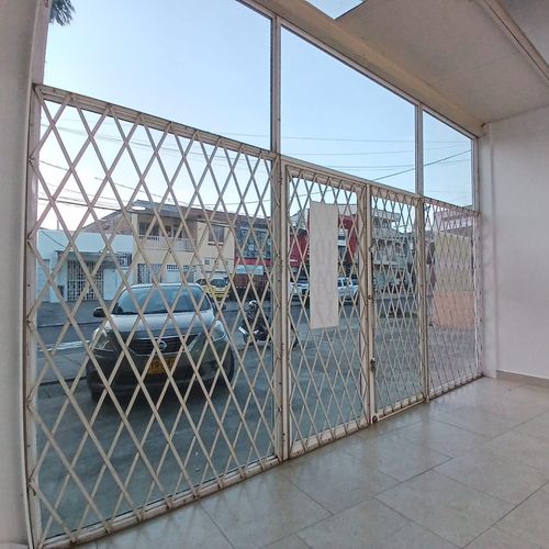 Local en arriendo en El Cedro, Cali, 200 m² · foto 9 de 24