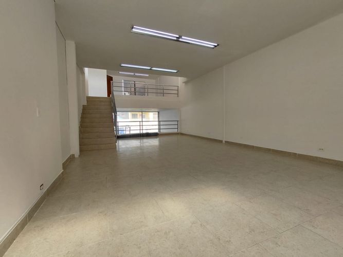 Local en arriendo en El Cedro, Cali, 200 m² · foto 15 de 24