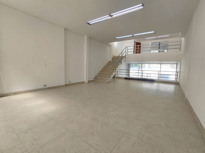 Local en arriendo en El Cedro, Cali, 200 m² · foto 20 de 24