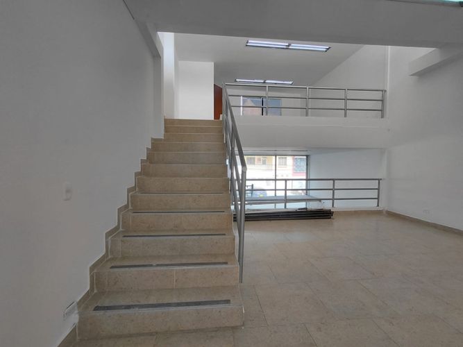 Local en arriendo en El Cedro, Cali, 200 m² · foto 21 de 24