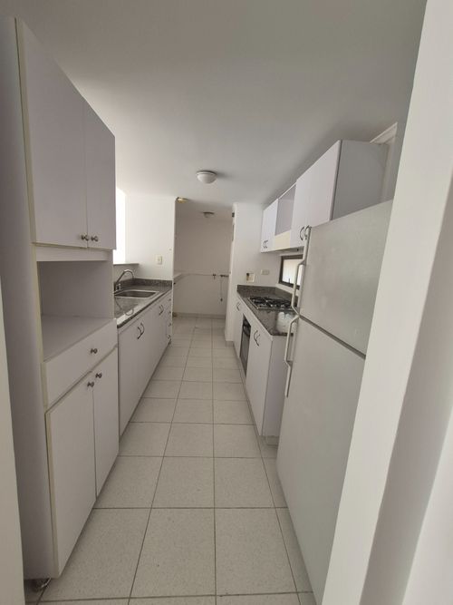 Apartamento de 3 alcobas en venta en Bosques De Zuñiga, Envigado, 116 m² · foto 12 de 19