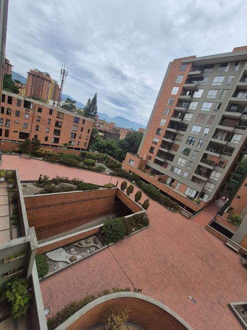 Apartamento de 3 alcobas en venta en Bosques De Zuñiga, Envigado, 116 m² · foto 16 de 19