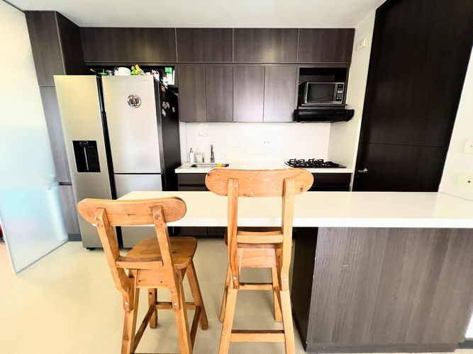 Apartamento en venta en Altos Del Poblado, Medellín · foto 6 de 15
