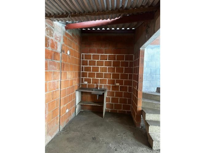 Casa de 2 alcobas en venta en Paso De La Bolsa, Jamundí, 48 m² · foto 2 de 5