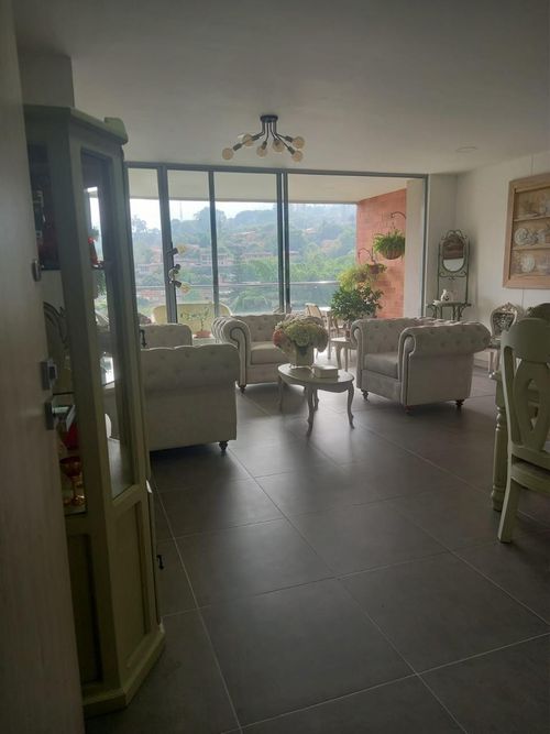 Apartamento de 3 alcobas en venta en Mugá, Envigado, 145 m² · foto 8 de 20