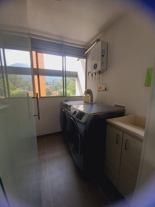 Apartamento de 3 alcobas en venta en Mugá, Envigado, 145 m² · foto 18 de 20