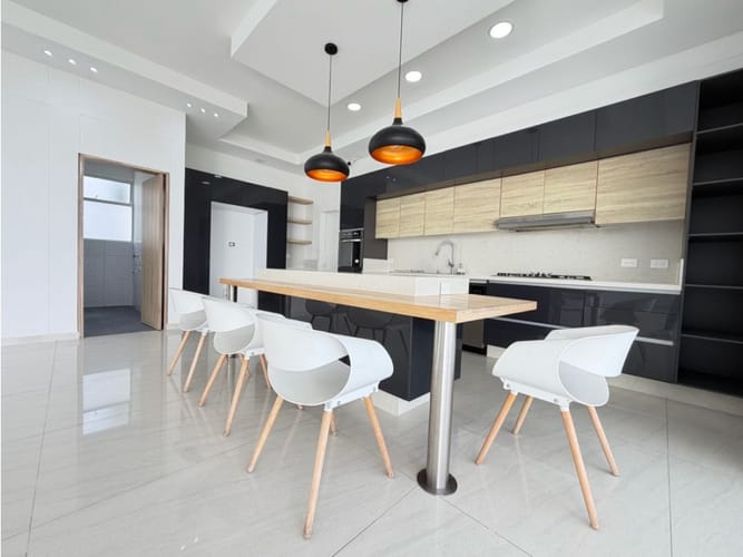 Casa de 4 alcobas en venta en Tribunas Corcega, Pereira, 576 m² · foto 6 de 24