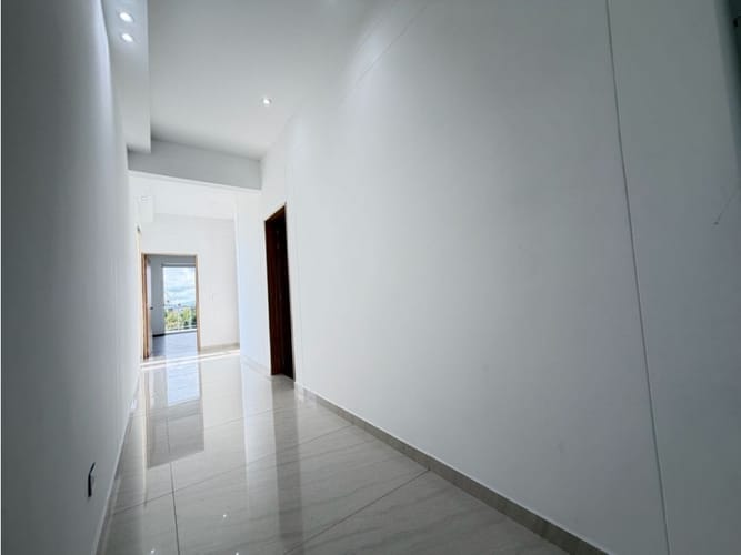 Casa de 4 alcobas en venta en Tribunas Corcega, Pereira, 576 m² · foto 12 de 24