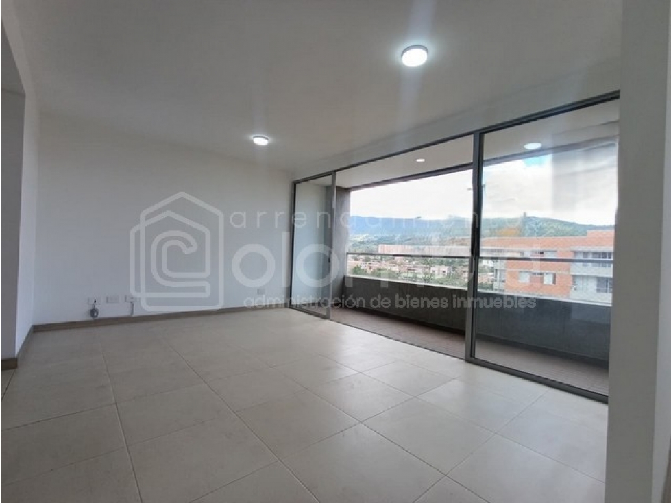 Apartamento en venta en Suramérica, Itagüí · foto 3 de 18