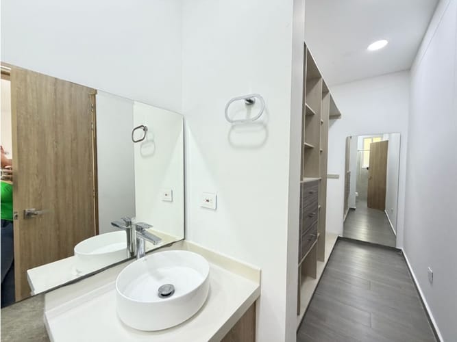 Casa de 4 alcobas en venta en Tribunas Corcega, Pereira, 576 m² · foto 21 de 24