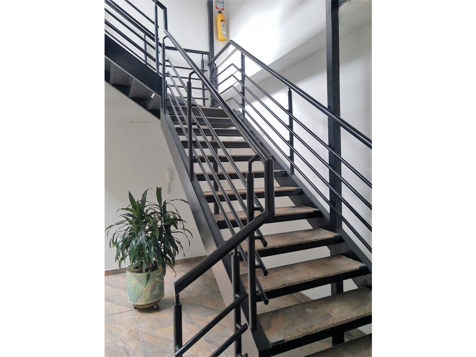 Apartamento en venta en Galerias, Bogotá · foto 2 de 16