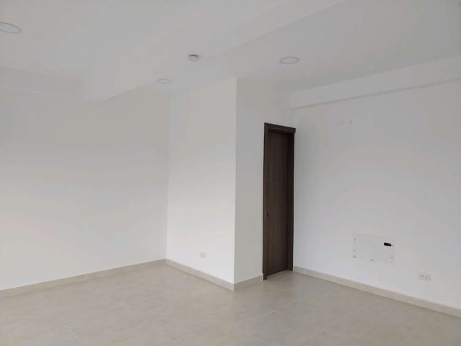 Local en arriendo en Pizamos I, Cali, 30 m² · foto 3 de 12