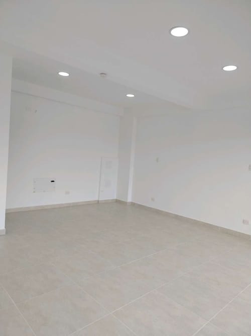 Local en arriendo en Pizamos I, Cali, 30 m² · foto 6 de 12