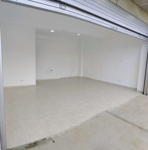 Local en arriendo en Pizamos I, Cali, 30 m² · foto 9 de 12