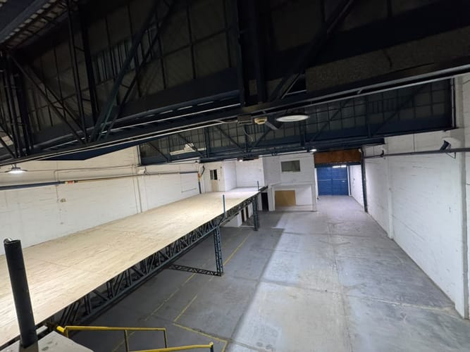 Bodega en arriendo en Monteazul, Sabaneta, 645 m² · foto 2 de 13
