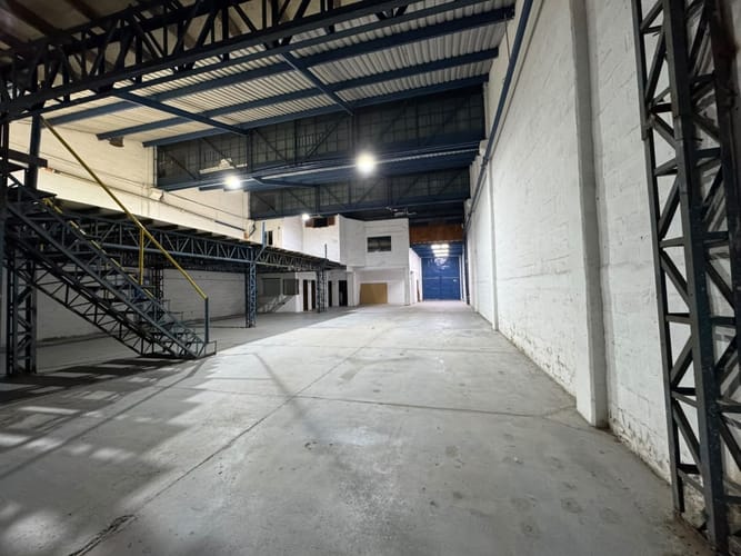 Bodega en arriendo en Monteazul, Sabaneta, 645 m² · foto 5 de 13