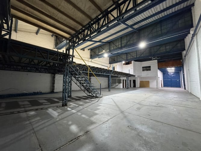Bodega en arriendo en Monteazul, Sabaneta, 645 m² · foto 7 de 13