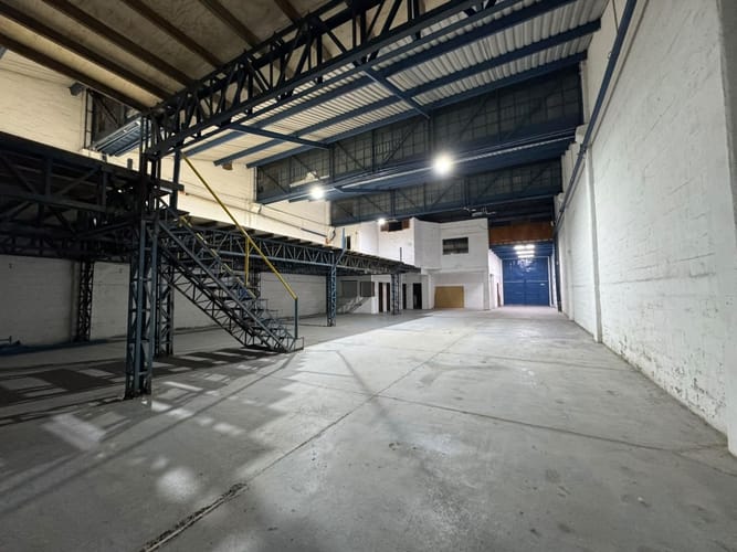 Bodega en arriendo en Monteazul, Sabaneta, 645 m² · foto 8 de 13