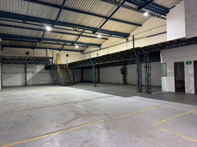 Bodega en arriendo en Monteazul, Sabaneta, 645 m² · foto 6 de 13