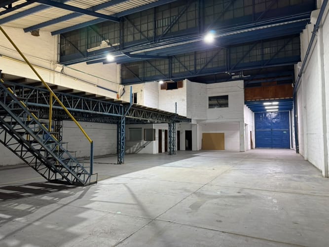 Bodega en arriendo en Monteazul, Sabaneta, 645 m² · foto 9 de 13