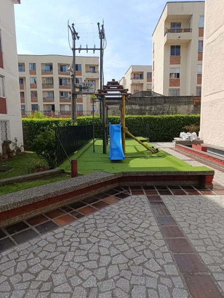 Apartamento en venta en Cañaveralejo, Cali · foto 2 de 24