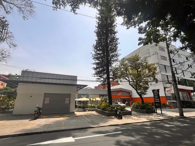 Local en arriendo en El Refugio, Cali, 48 m² · foto 12 de 13